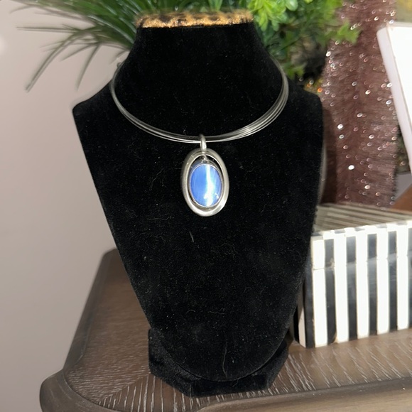 Sterling silver choker blue cats eye oval pendent cool - Picture 1 of 4